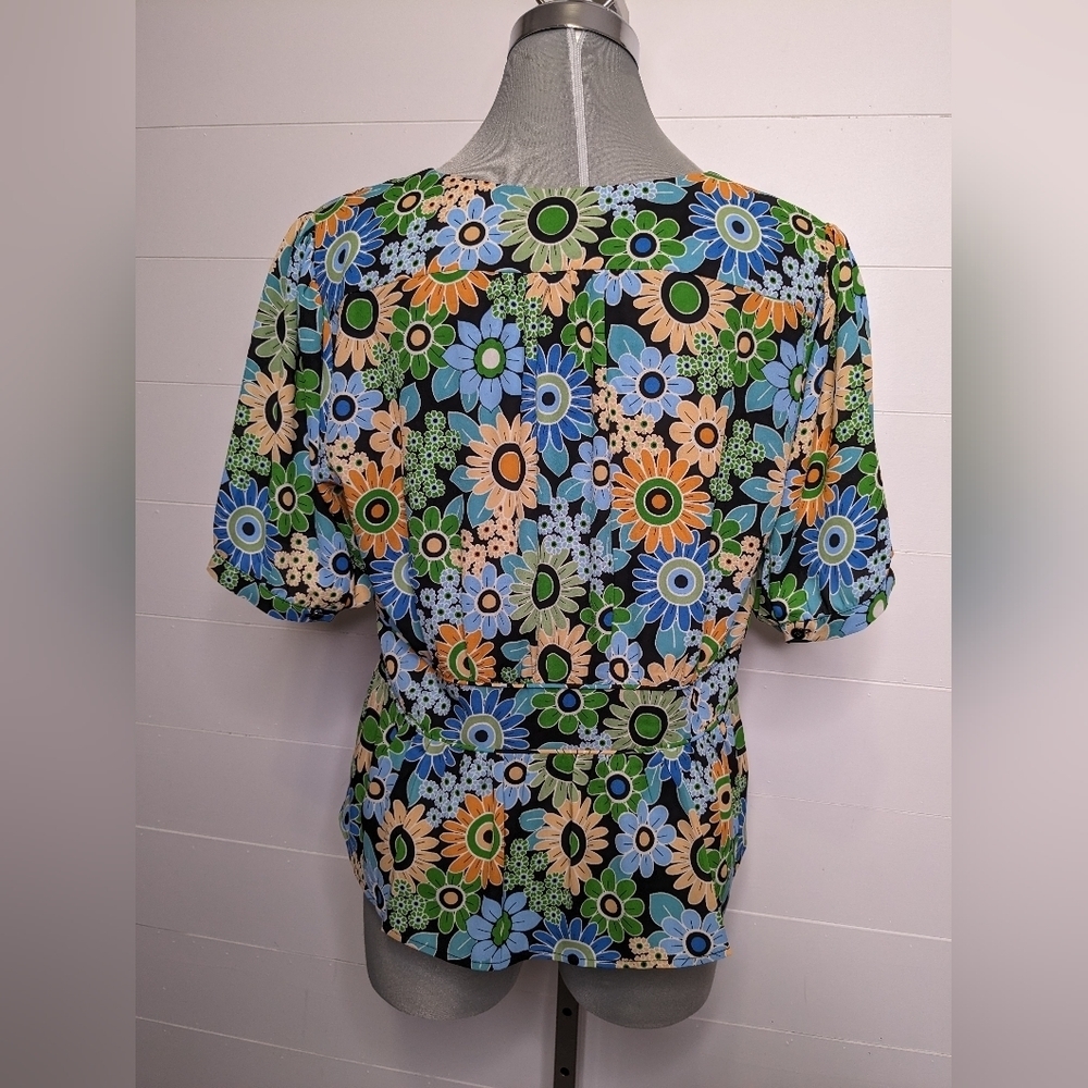 CABI Happy floral top size M - Picture 3 of 14